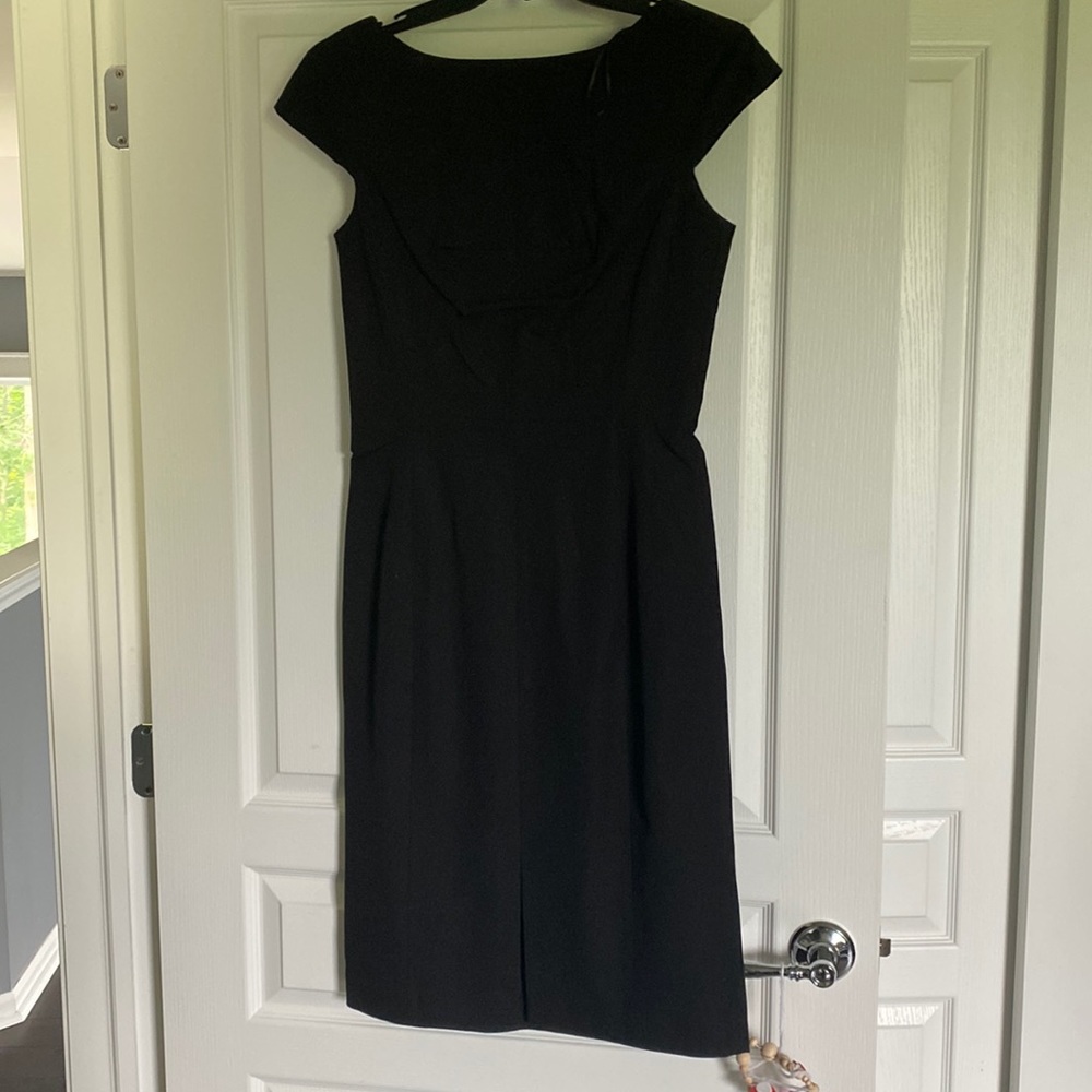 SALE *BUY2/GET1* NWT Banana Republic black dress